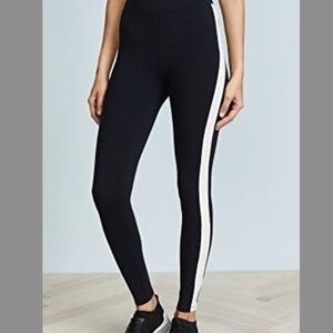 Yummie Ankle Leggings Black W/Tuxedo Stripe Size Large NWT